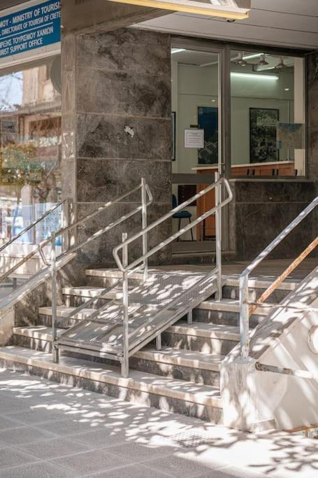 Aura Urban Living In The Heart Of Chania Appartamento